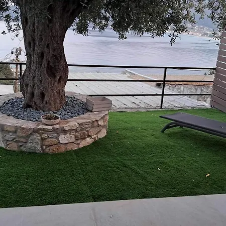Waterview Villa *