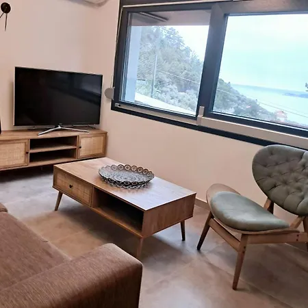 Waterview Villa *